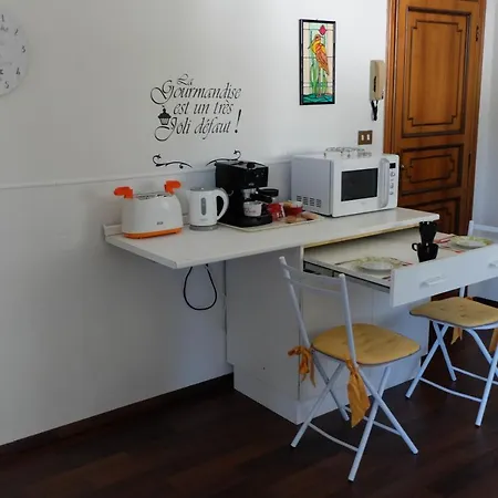 A Casa Di Leda Sul Laghetto Verde 롯지 아바디아산살바토레