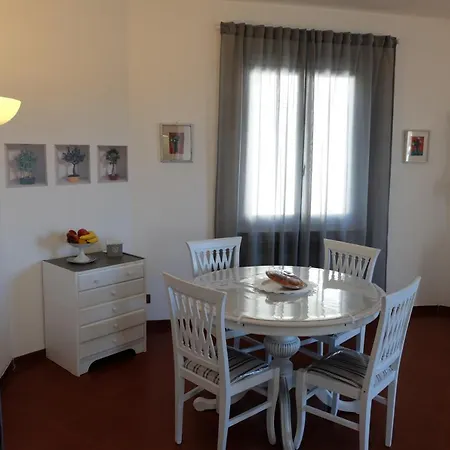 A Casa Di Leda Sul Laghetto Verde 롯지 아바디아산살바토레