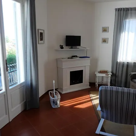 A Casa Di Leda Sul Laghetto Verde