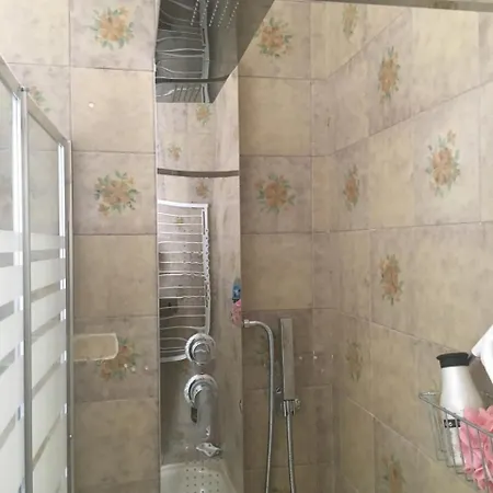 A Casa Di Leda Sul Laghetto Verde * 아바디아산살바토레