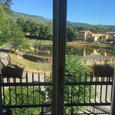 A Casa Di Leda Sul Laghetto Verde * 아바디아산살바토레